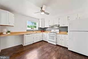 112 Tillman Ln, Aston, PA 19014 - Photo 7