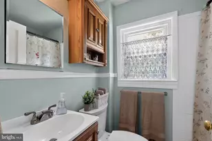 205 W Sylvan Ave, Morton, PA 19070 - Photo 35