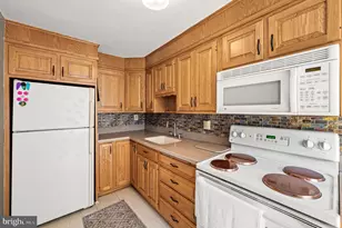 1054 N Academy Ave, Glenolden, PA 19036 - Photo 5