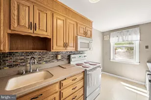 1054 N Academy Ave, Glenolden, PA 19036 - Photo 7