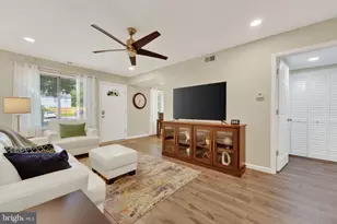 5200 Hilltop Dr, Brookhaven, PA 19015 - Photo 7