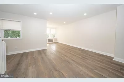 71 Barker Avenue, Sharon Hill, PA 19079 - Photo 9