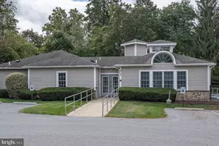 56 Bayberry Ct, Glen Mills, PA 19342 - Photo 3