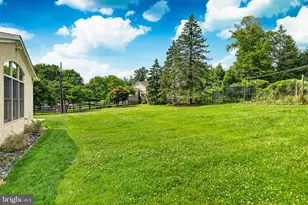 2741 Hillview Rd, Broomall, PA 19008 - Photo 63