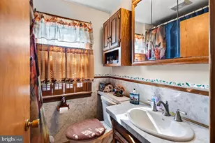 1819 Larkin Rd, Upper Chichester, PA 19061 - Photo 31