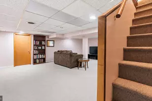 2220 Baldwin Run Dr, Aston, PA 19014 - Photo 29