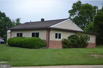 2220 Baldwin Run Drive, Aston, PA 19014 - Photo 9