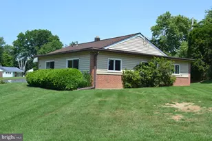 2220 Baldwin Run Dr, Aston, PA 19014 - Photo 21