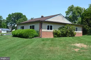 2220 Baldwin Run Dr, Aston, PA 19014 - Photo 7