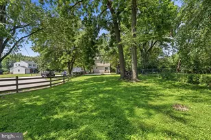 13 Kathleen Dr, Upper Chichester, PA 19014 - Photo 31