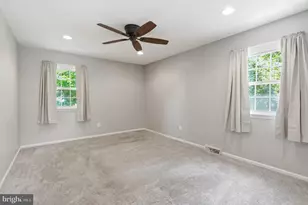 13 Kathleen Dr, Upper Chichester, PA 19014 - Photo 21