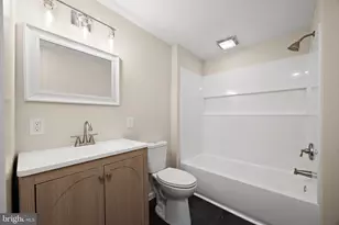 92 Florence Ave, Aston, PA 19014 - Photo 9