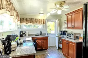 1919 Pershing Ave, Morton, PA 19070 - Photo 13