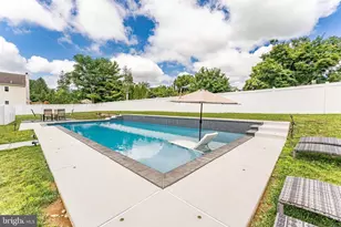 20 Walnut St, Newtown Square, PA 19073 - Photo 3