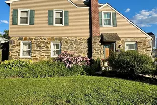732 Cricket Ln, Aldan, PA 19018 - Photo 5