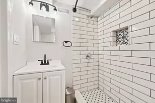 7135 Clover Ln, Upper Darby, PA 19082 - Photo 13