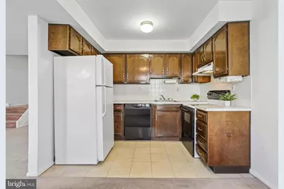 5200 Hilltop Drive #E17, Brookhaven, PA 19015 - Photo 11