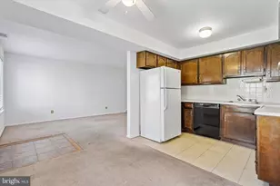 5200 Hilltop Dr, Brookhaven, PA 19015 - Photo 9