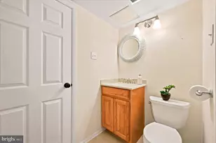 5200 Hilltop Dr, Brookhaven, PA 19015 - Photo 13