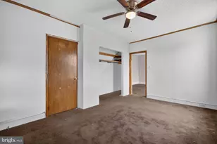 1245 E 11th St, Crum Lynne, PA 19022 - Photo 9