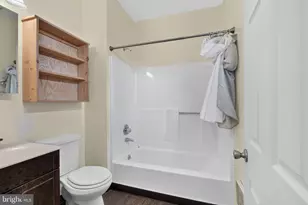 1245 E 11th St, Crum Lynne, PA 19022 - Photo 17