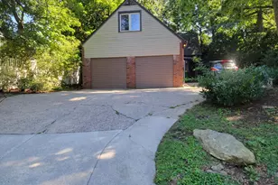 1746 Green Valley Rd, Havertown, PA 19083 - Photo 3