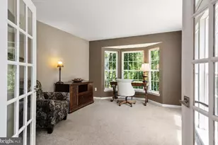 2 Huntington Ct, Upper Chichester, PA 19061 - Photo 3
