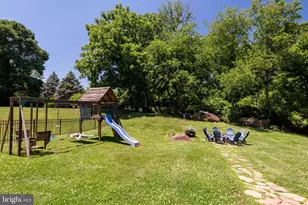 2 Huntington Ct, Upper Chichester, PA 19061 - Photo 27