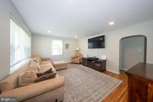 113 Walnut Hill Ln, Havertown, PA 19083 - Photo 3