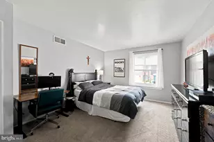 5200 Hilltop Dr, Brookhaven, PA 19015 - Photo 11