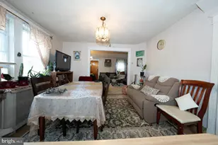 7278 Bradford Rd, Upper Darby, PA 19082 - Photo 9