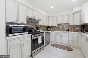 1435 Windsor Park Ln, Havertown, PA 19083 - Photo 13