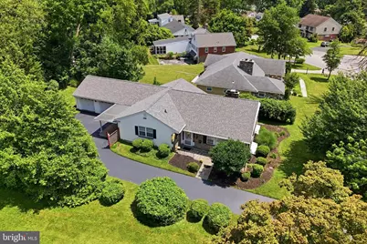 276 Ellis Road, Havertown, PA 19083 - Photo 1