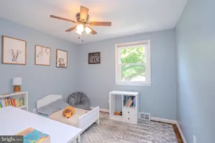 697 Cherry Tree Rd, Upper Chichester, PA 19014 - Photo 19