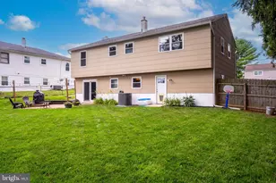 697 Cherry Tree Rd, Upper Chichester, PA 19014 - Photo 35