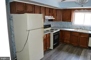 530 Pershing Ave, Collingdale, PA 19023 - Photo 19