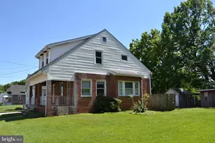 530 Pershing Ave, Collingdale, PA 19023 - Photo 3