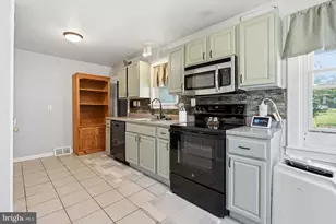 2418 4th Ave, Upper Chichester, PA 19061 - Photo 7