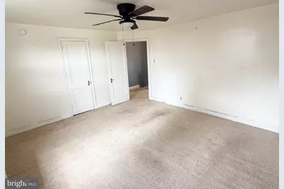 1123 Chester Pike, Crum Lynne, PA 19022 - Photo 7