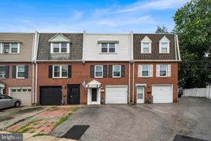 425 Arlington Ave, Upper Darby, PA 19082 - Photo 1