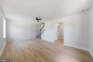 725 Irvington Pl, Chester, PA 19013 - Photo 3