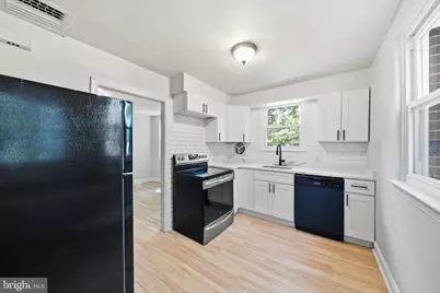 725 Irvington Place, Chester, PA 19013 - Photo 1