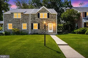 725 Irvington Pl, Chester, PA 19013 - Photo 1