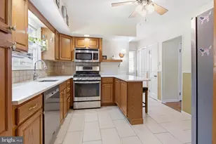 120 S Scott Ave, Glenolden, PA 19036 - Photo 13