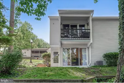 239 E Chelsea Circle, Newtown Square, PA 19073 - Photo 3