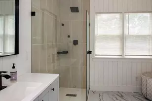 652 Meetinghouse Rd, Upper Chichester, PA 19061 - Photo 27