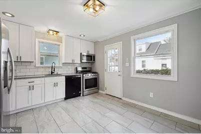 725 Mt Vernon Avenue, Folsom, PA 19033 - Photo 3