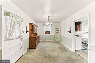 1220 E 12th St, Crum Lynne, PA 19022 - Photo 5