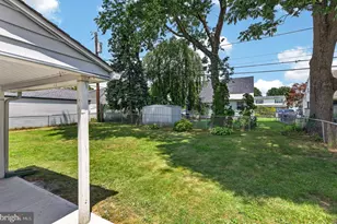824 Quince Ln, Secane, PA 19018 - Photo 31