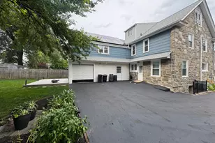 912 Lindale Ave, Drexel Hill, PA 19026 - Photo 3